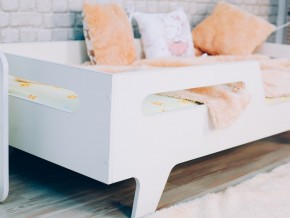 Кровать детская Бэби белая в Ишиме - ishim.magazinmebel.ru | фото - изображение 2